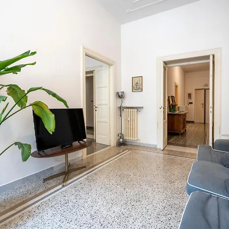 Zaum House, Quartiere Umbertino. 120 Mq 公寓